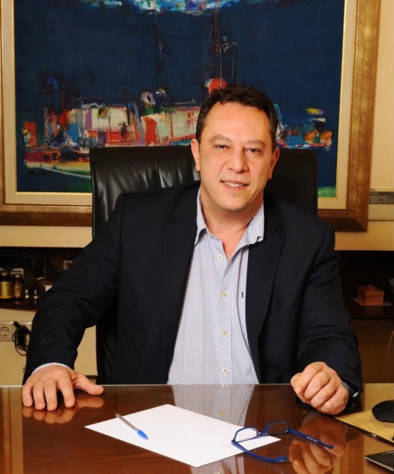 Απεβίωσε ο Βασίλης Σταύρου.